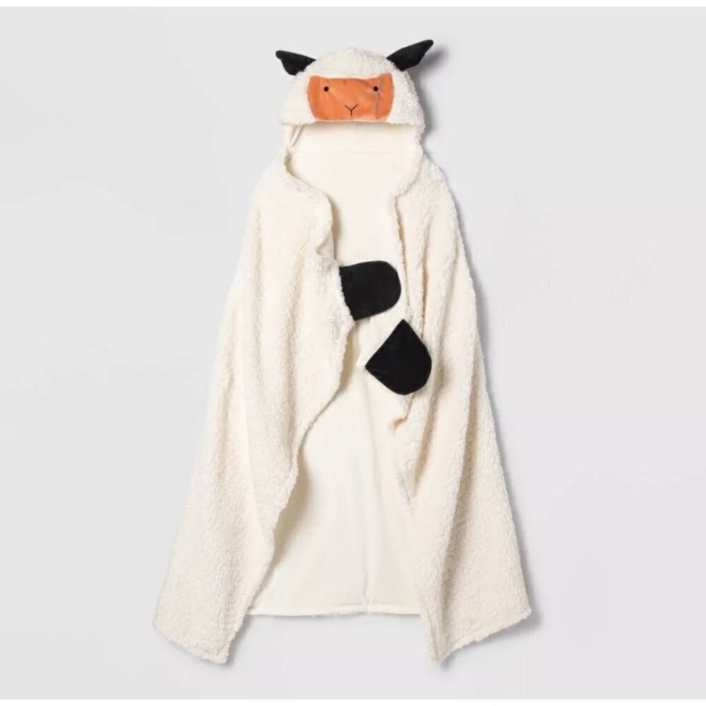 Pillowfort™ Sheep Hooded Faux Fur Blanket 40" x 50" Dress Up Decor   B17